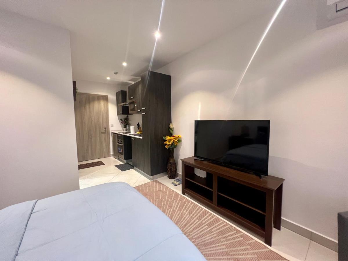 Apartmán Plsa Airport-The Lennox Accra Exteriér fotografie